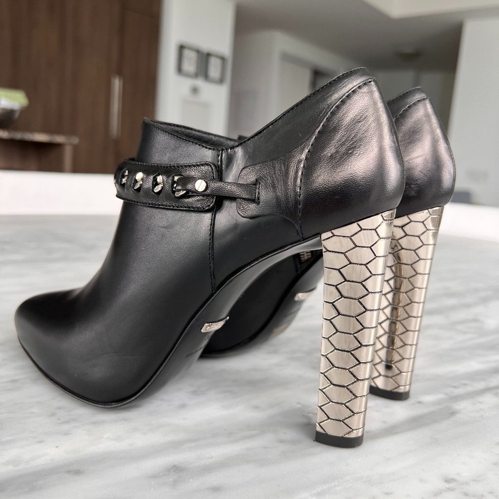 EUC Roberto Cavalli Black/Silver Booties